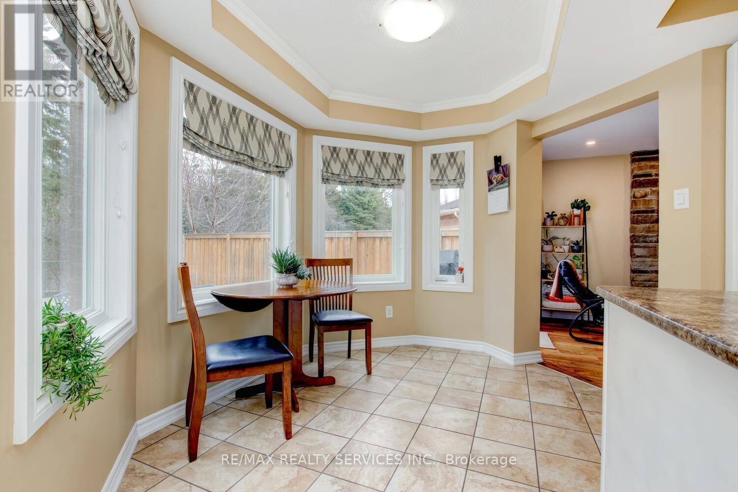 28 Chickadee Crescent, Brampton, ON - Indoor