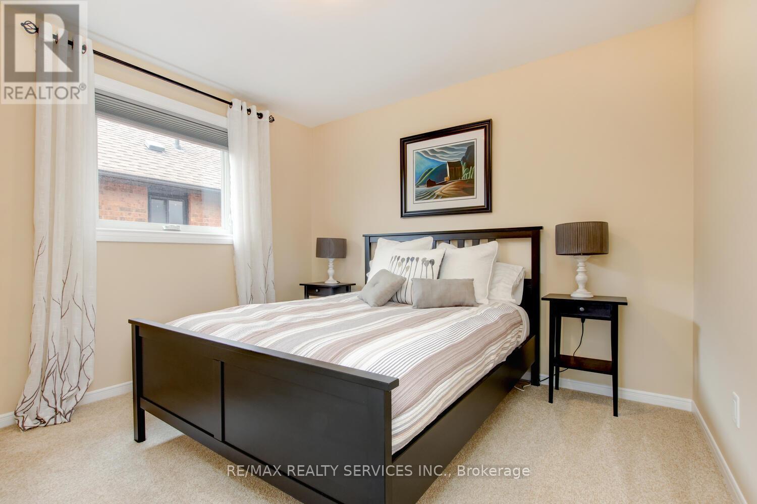 28 Chickadee Crescent, Brampton, ON - Indoor Photo Showing Bedroom