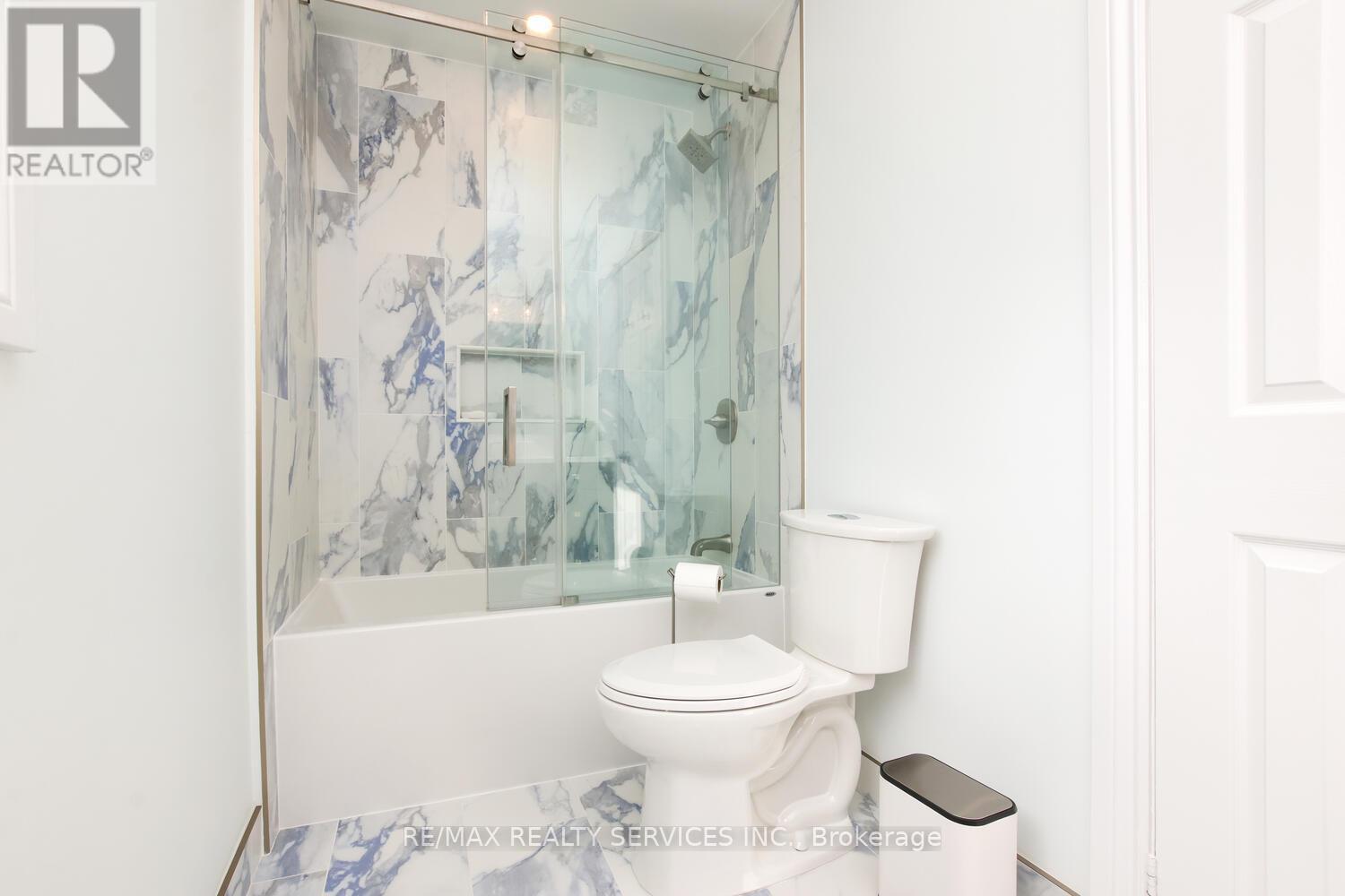 28 Chickadee Crescent, Brampton, ON - Indoor Photo Showing Bathroom