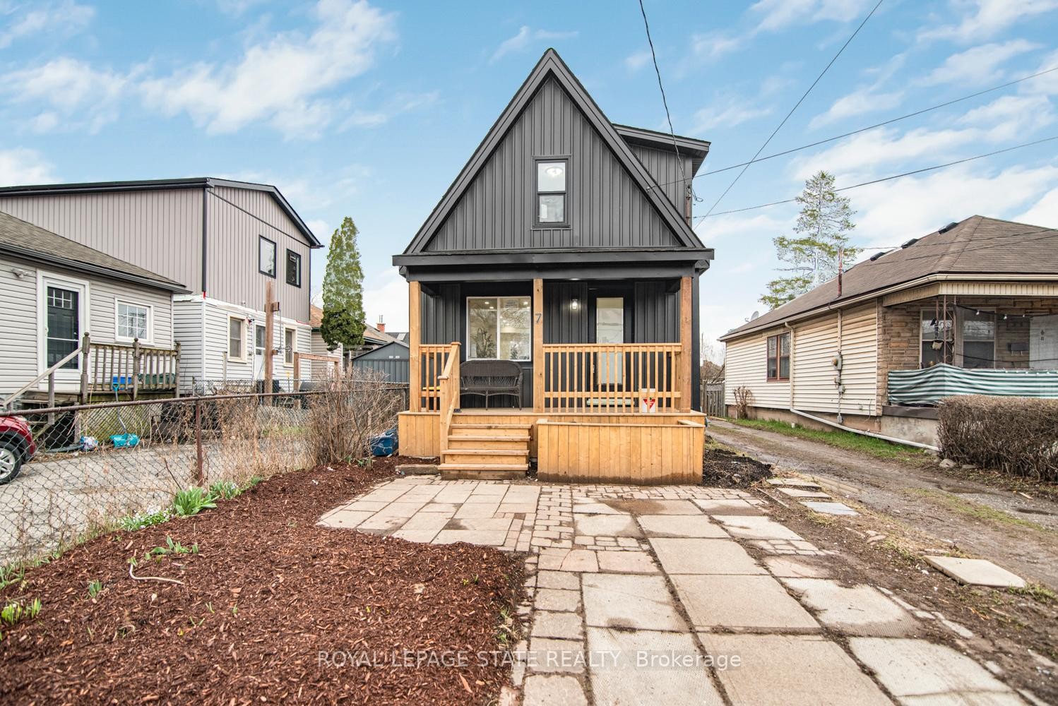7 Stapleton Avenue, Hamilton, ON - Outdoor With Deck Patio Veranda