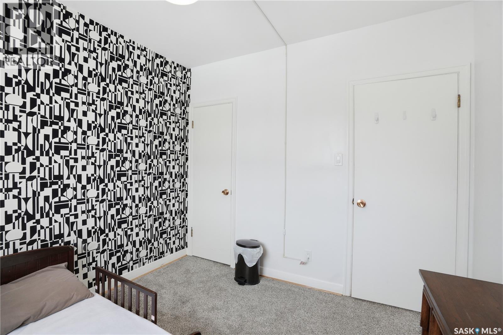 1011 Taylor Street E, Saskatoon, SK - Indoor