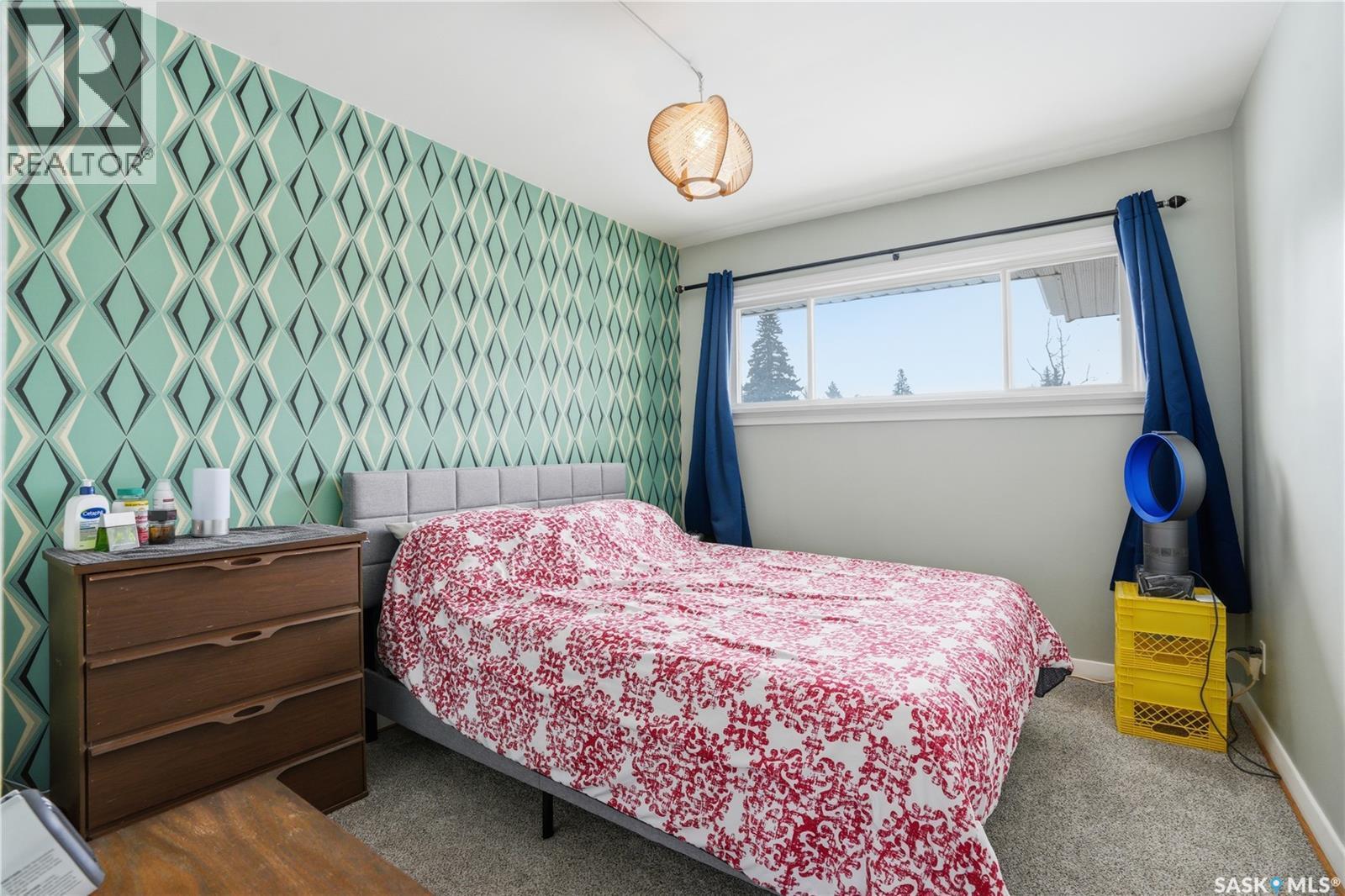 1011 Taylor Street E, Saskatoon, SK - Indoor Photo Showing Bedroom
