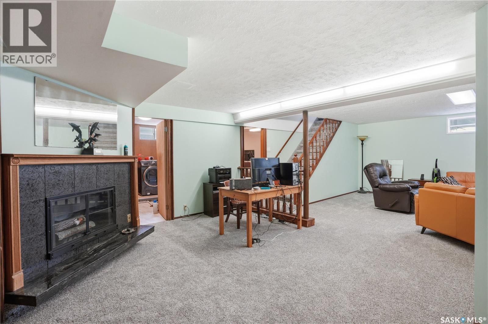 1011 Taylor Street E, Saskatoon, SK - Indoor With Fireplace