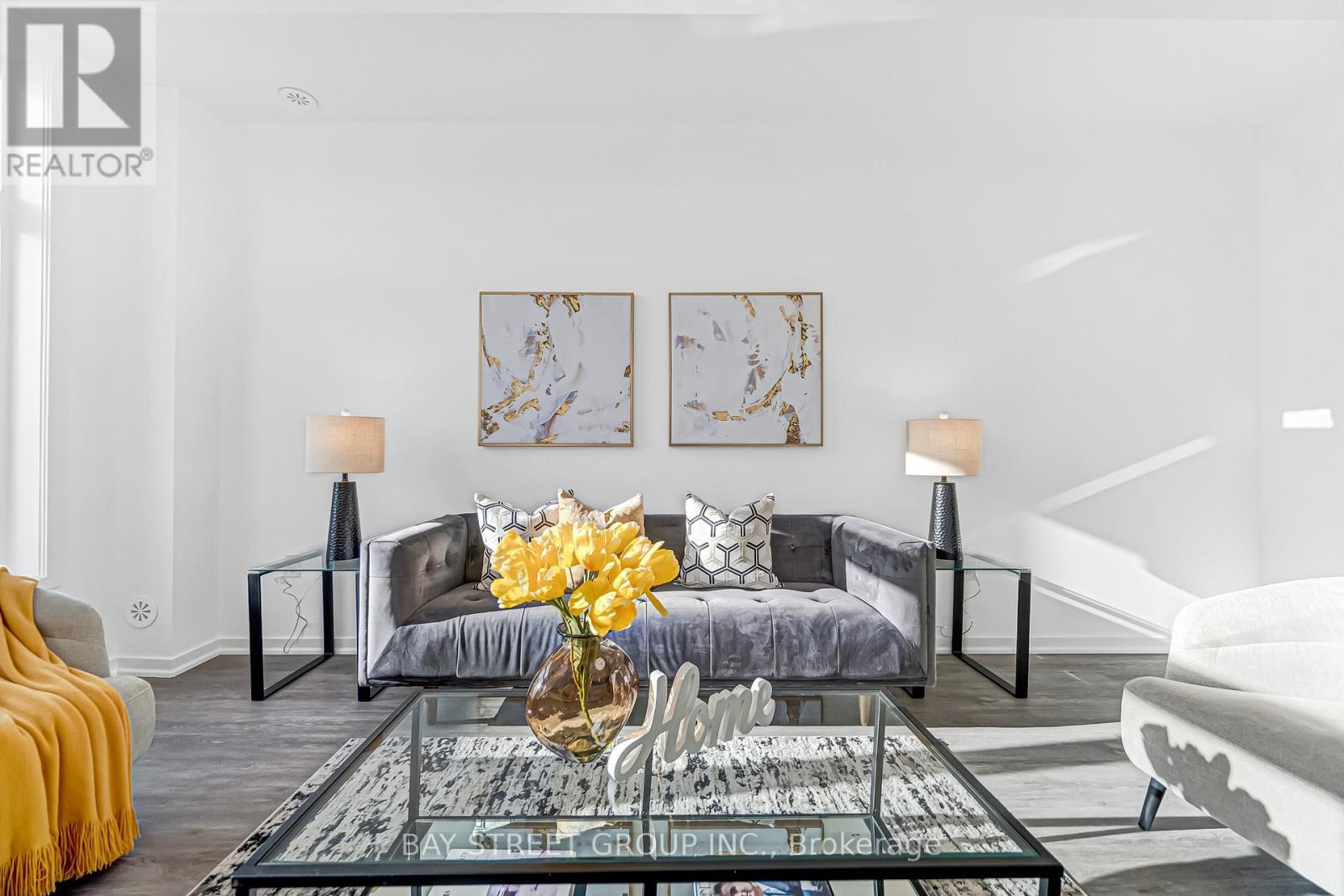 27 Armillo Place, Markham, ON - Indoor Photo Showing Living Room