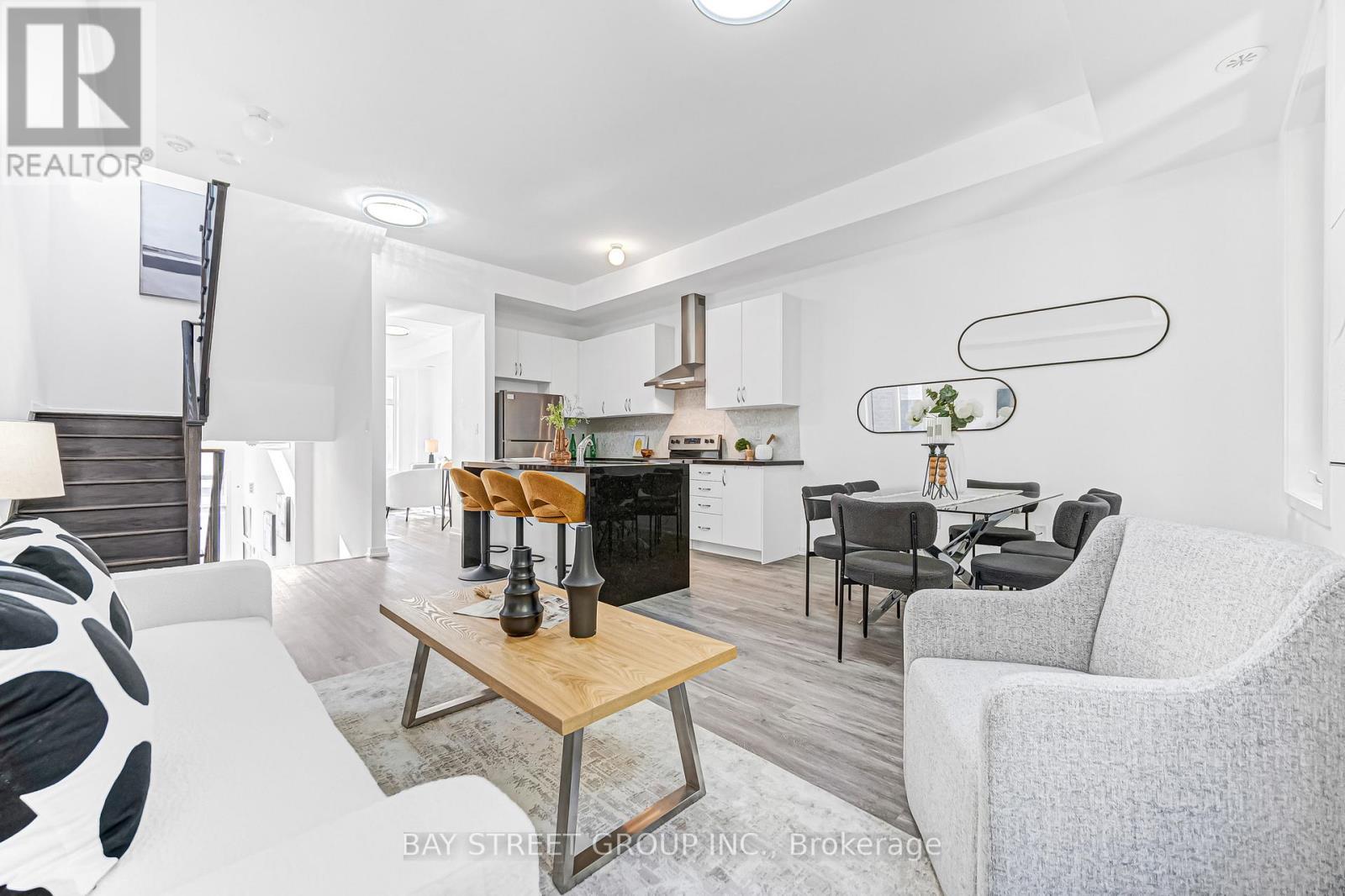 27 Armillo Place, Markham, ON - Indoor Photo Showing Living Room