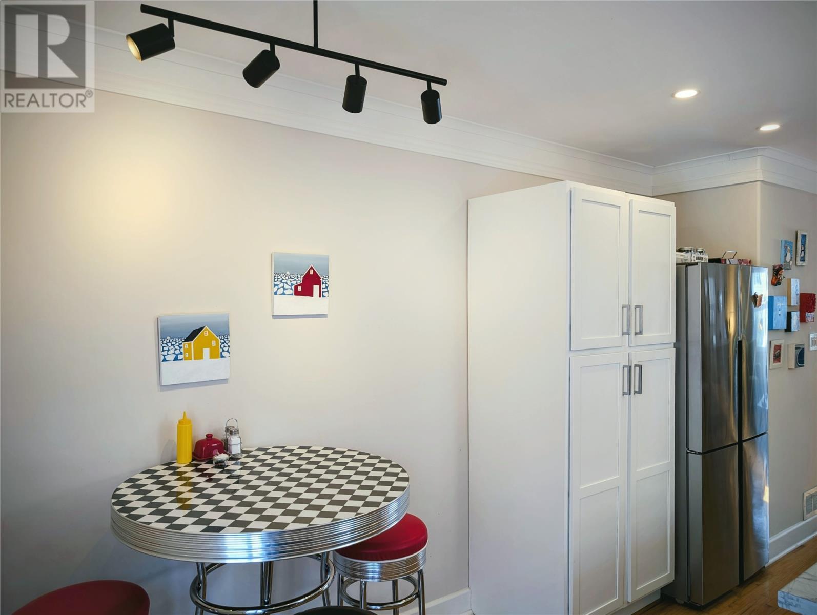 Breakfast nook - 7 Cornwall Heights, St. John'S, NL - Indoor