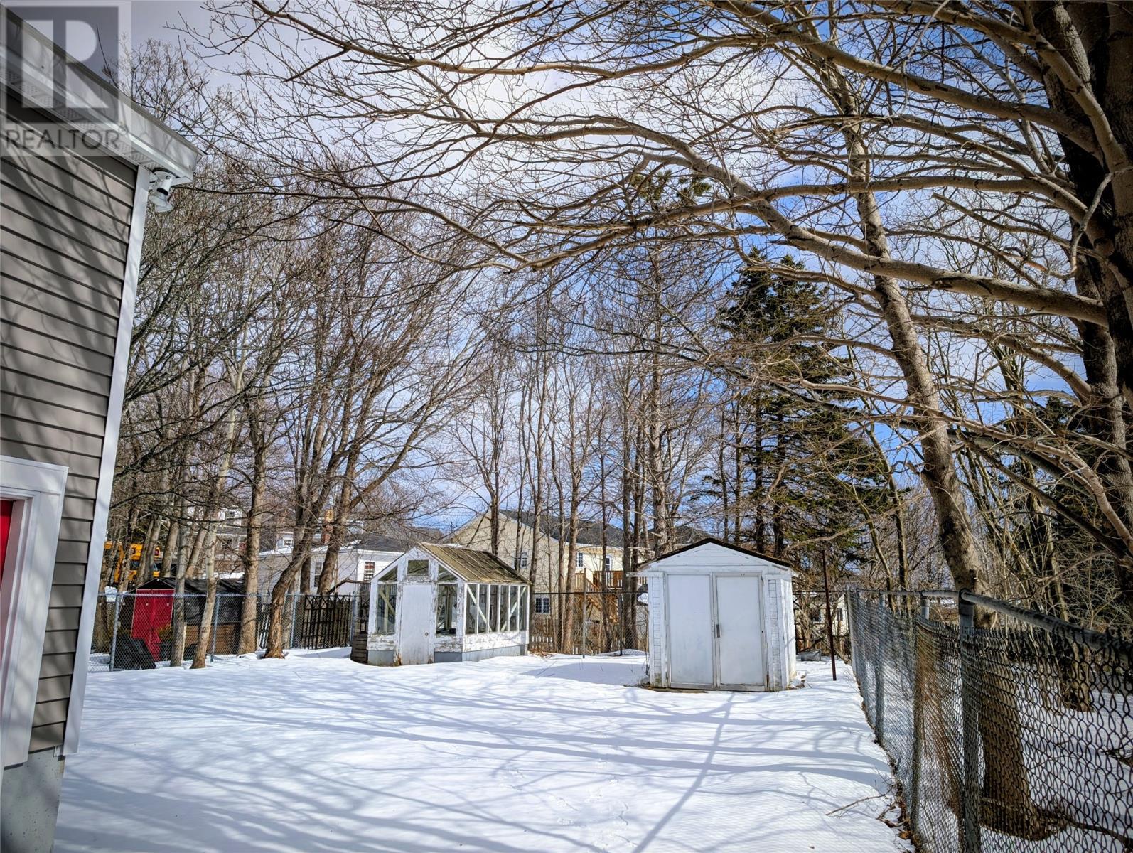 Greenhouse and shed - 7 Cornwall Heights, St. John'S, NL - Outdoor