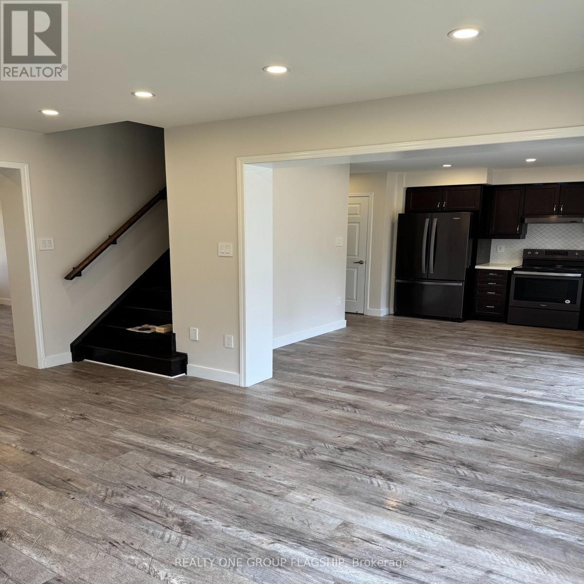 111 Higginbotham Crescent, Milton, ON - Indoor