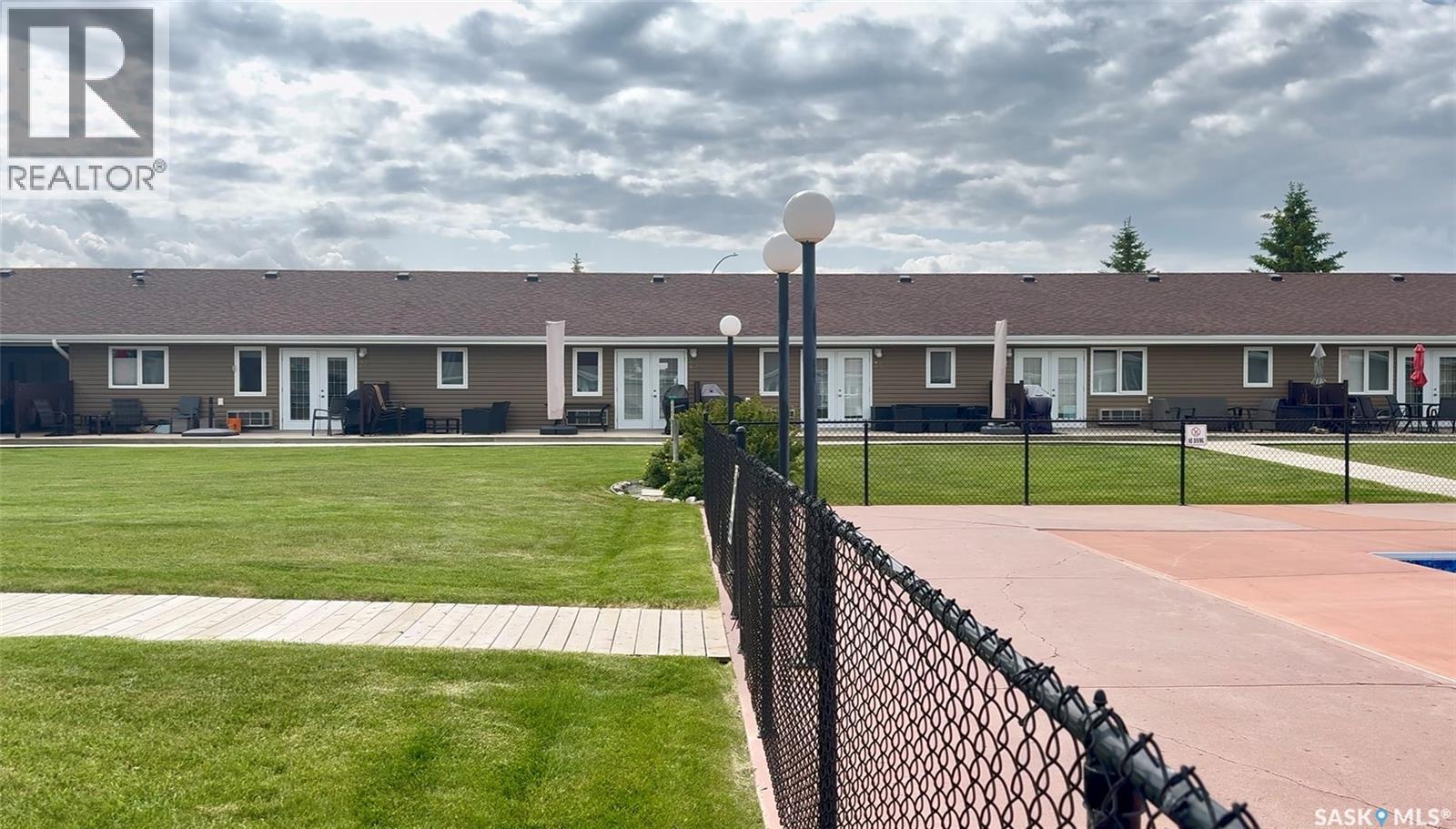 3 1250 Aaro Avenue, Elbow, SK - Outdoor With Deck Patio Veranda