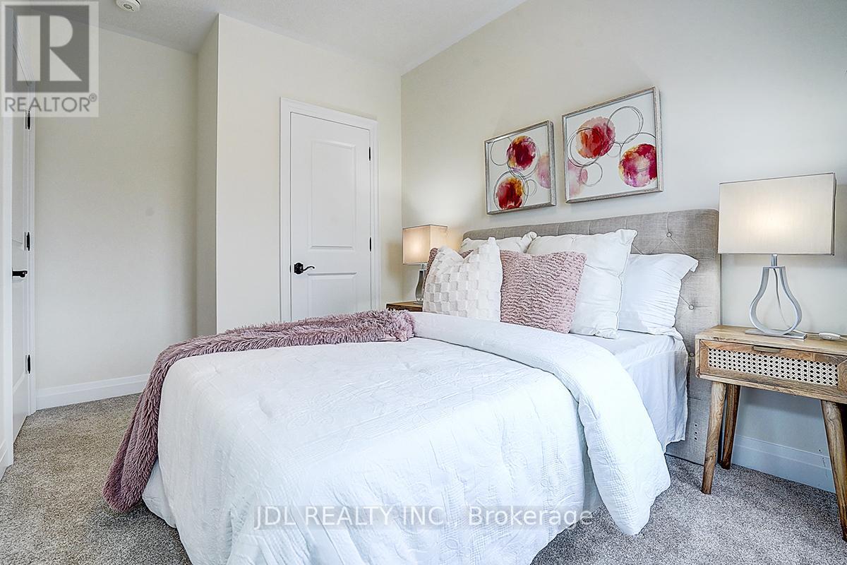 4199 Major Mackenzie Drive E, Markham, ON - Indoor Photo Showing Bedroom