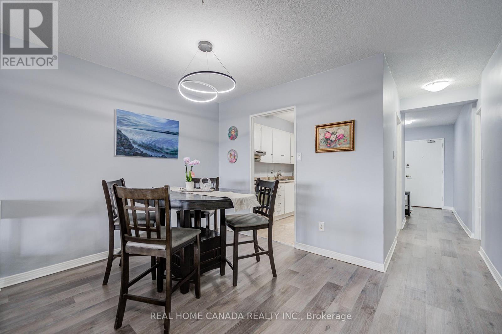708 - 1359 White Oaks Boulevard, Oakville, ON - Indoor Photo Showing Dining Room