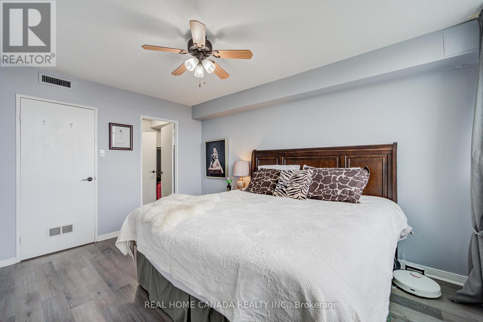 708 - 1359 White Oaks Boulevard, Oakville, ON - Indoor Photo Showing Bedroom