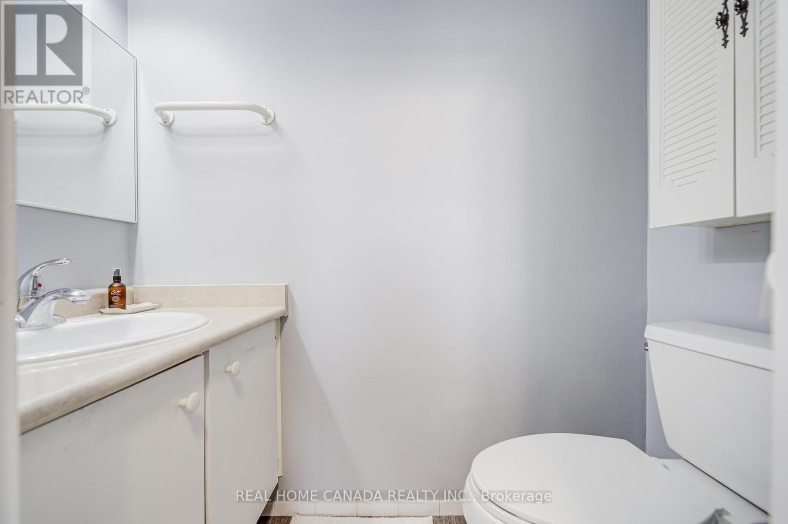 708 - 1359 White Oaks Boulevard, Oakville, ON - Indoor Photo Showing Bathroom