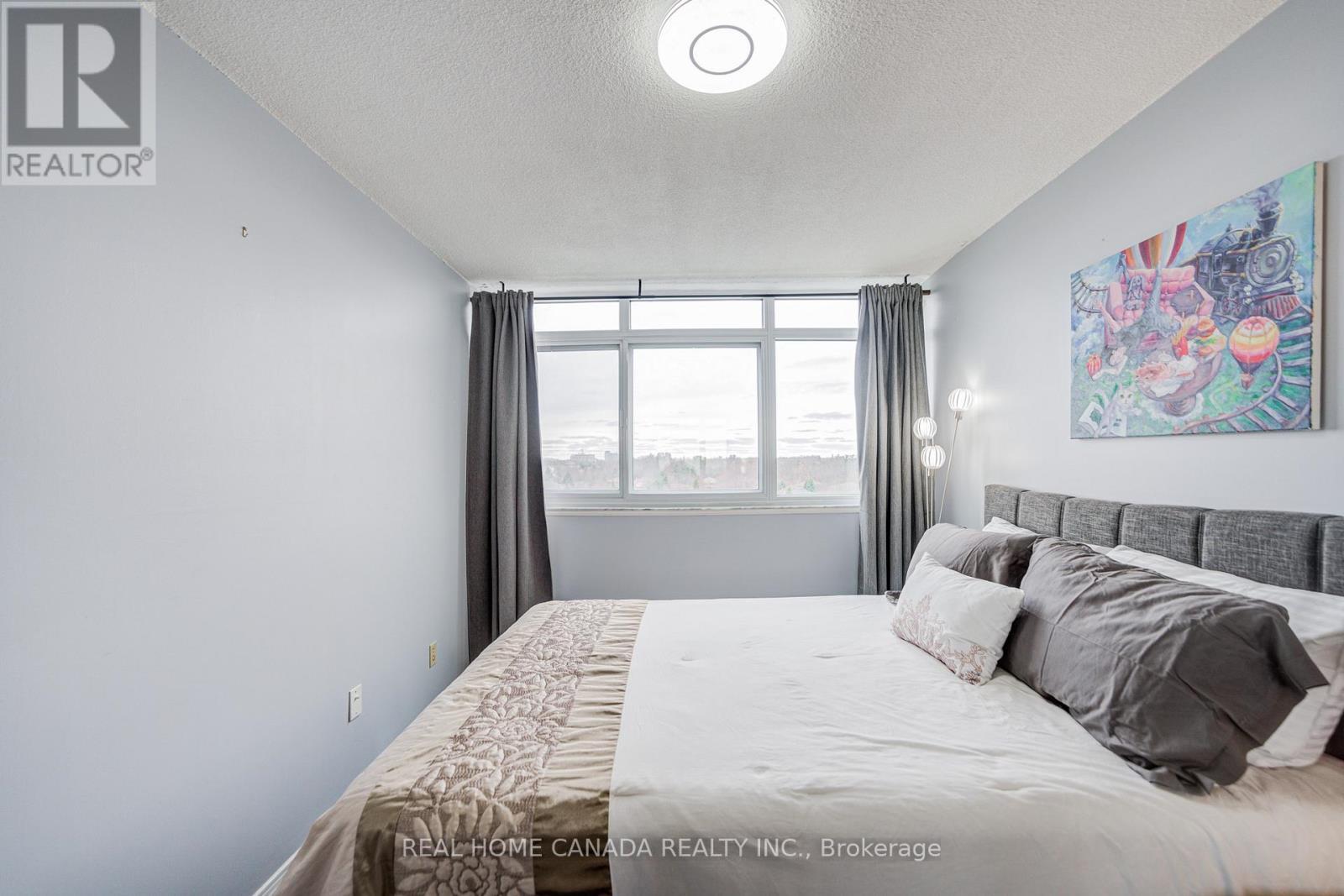 708 - 1359 White Oaks Boulevard, Oakville, ON - Indoor Photo Showing Bedroom