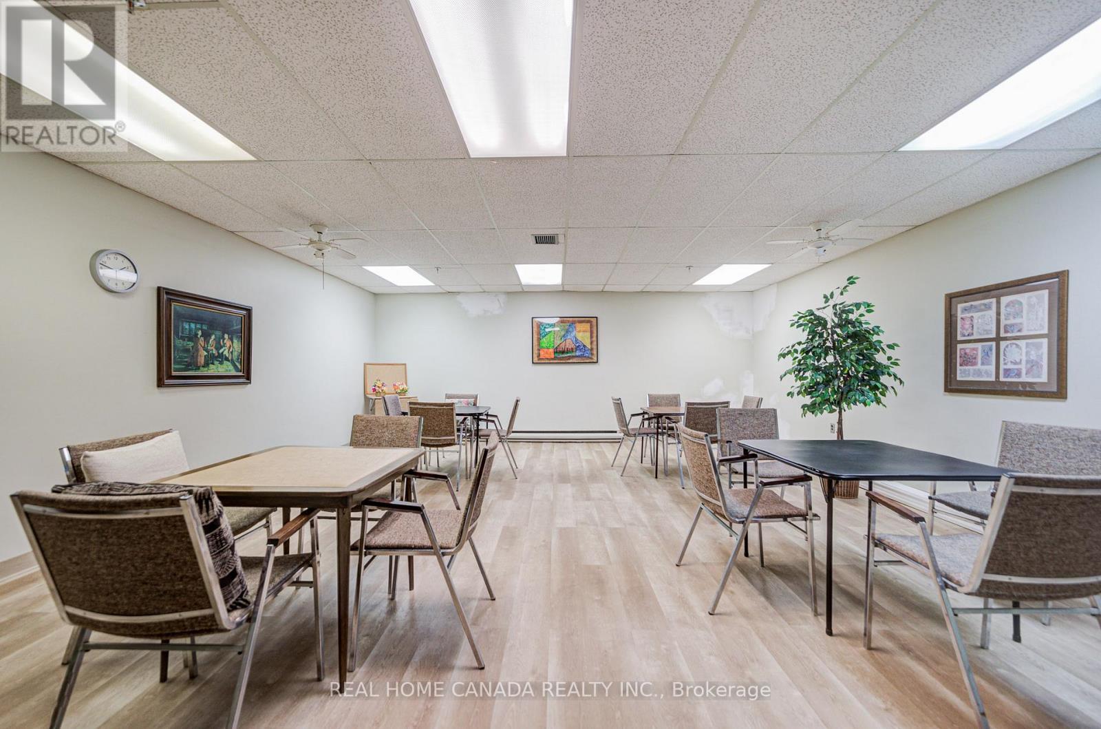 708 - 1359 White Oaks Boulevard, Oakville, ON - Indoor Photo Showing Other Room