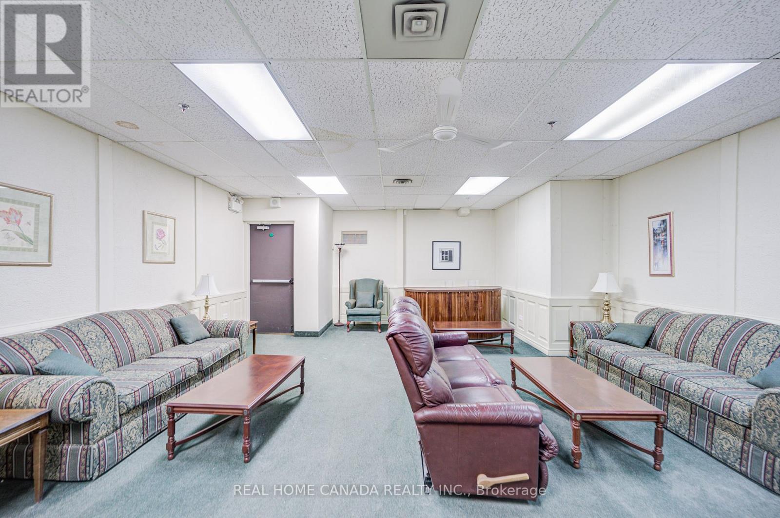 708 - 1359 White Oaks Boulevard, Oakville, ON - Indoor Photo Showing Other Room