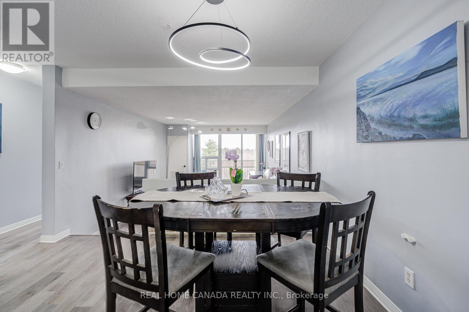 708 - 1359 White Oaks Boulevard, Oakville, ON - Indoor Photo Showing Dining Room