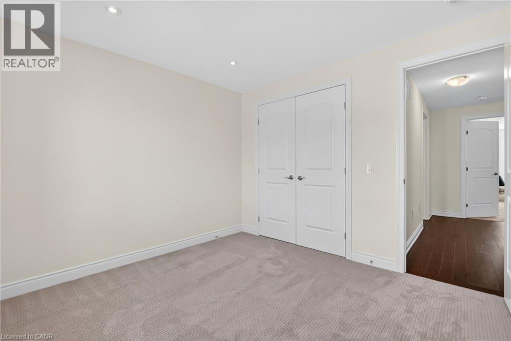 4 Beasley Grove, Ancaster, ON - Indoor Photo Showing Other Room