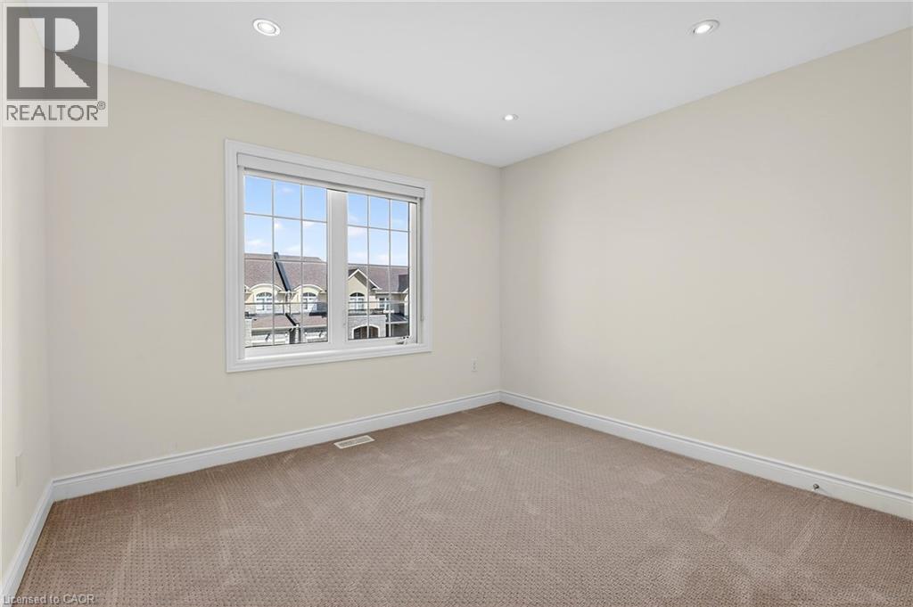 4 Beasley Grove, Ancaster, ON - Indoor Photo Showing Other Room