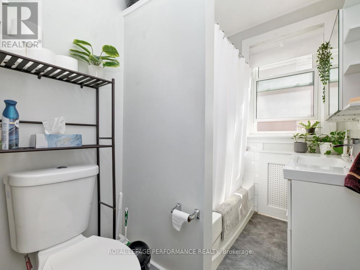 342 Frank Street, Ottawa, ON - Indoor Photo Showing Bathroom