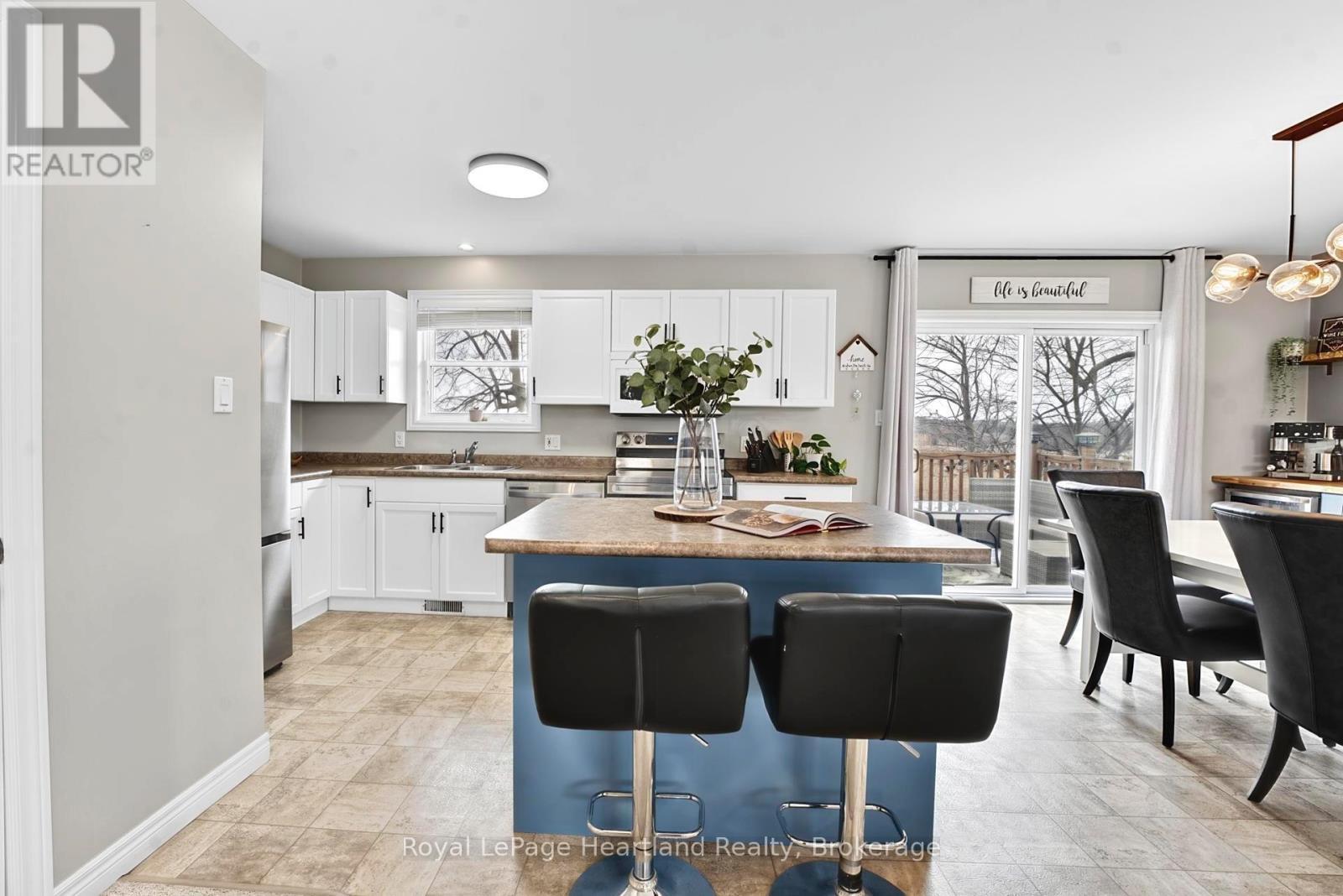 25 Lee Crescent, Goderich (Goderich (Town)), ON - Indoor