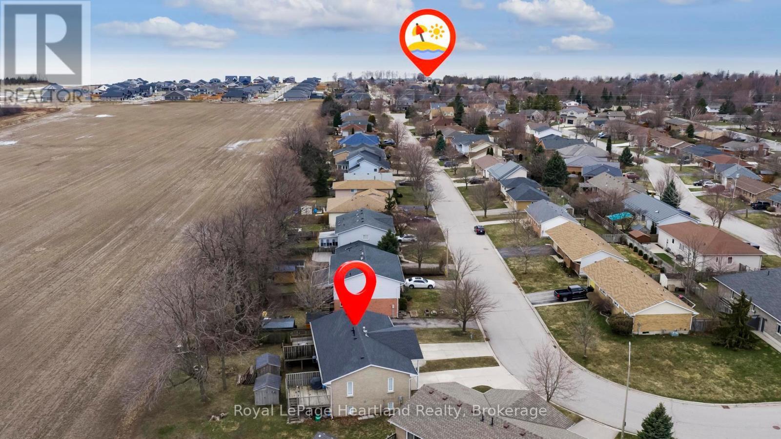 25 Lee Crescent, Goderich (Goderich (Town)), ON - Outdoor With View