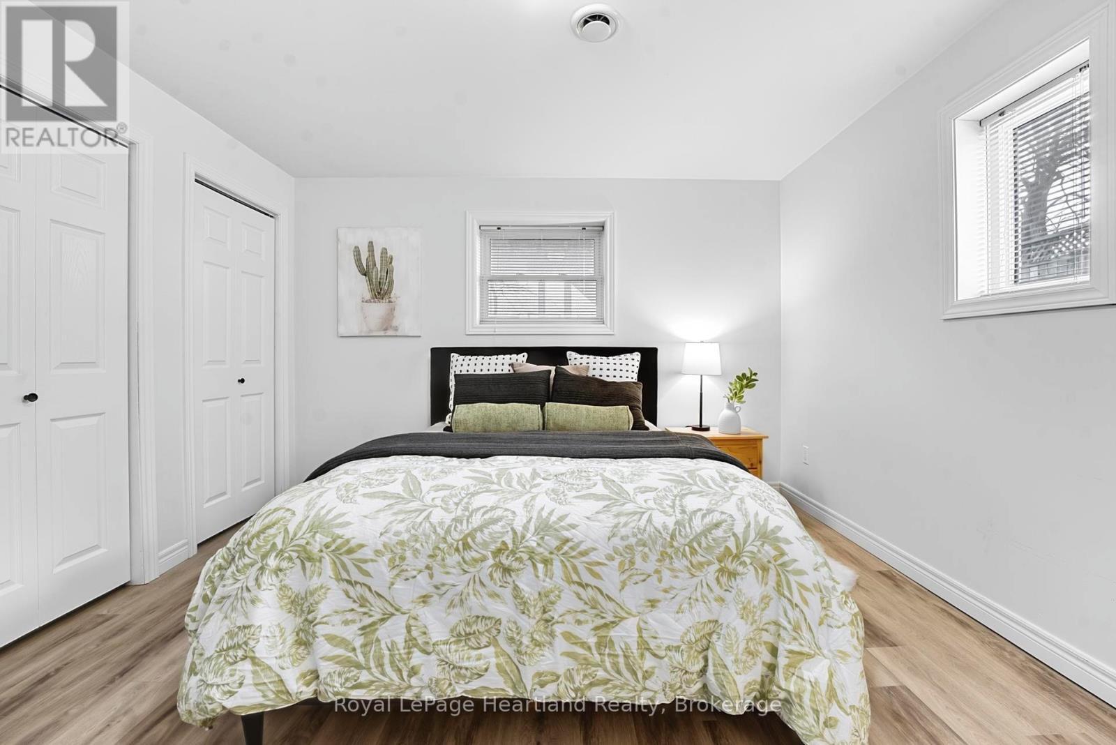25 Lee Crescent, Goderich (Goderich (Town)), ON - Indoor Photo Showing Bedroom