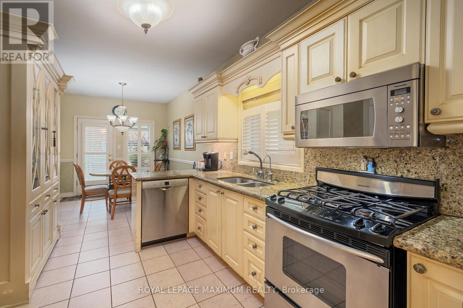 14 Mustang Road, Vaughan, ON - Indoor Photo Showing Kitchen With Double Sink