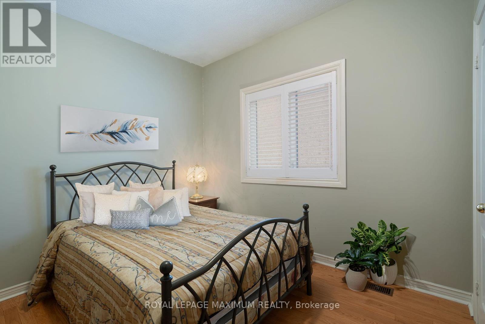 14 Mustang Road, Vaughan, ON - Indoor Photo Showing Bedroom