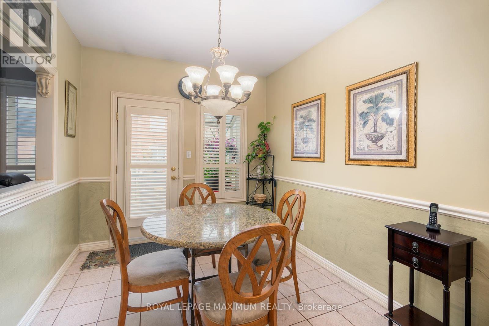 14 Mustang Road, Vaughan, ON - Indoor Photo Showing Dining Room