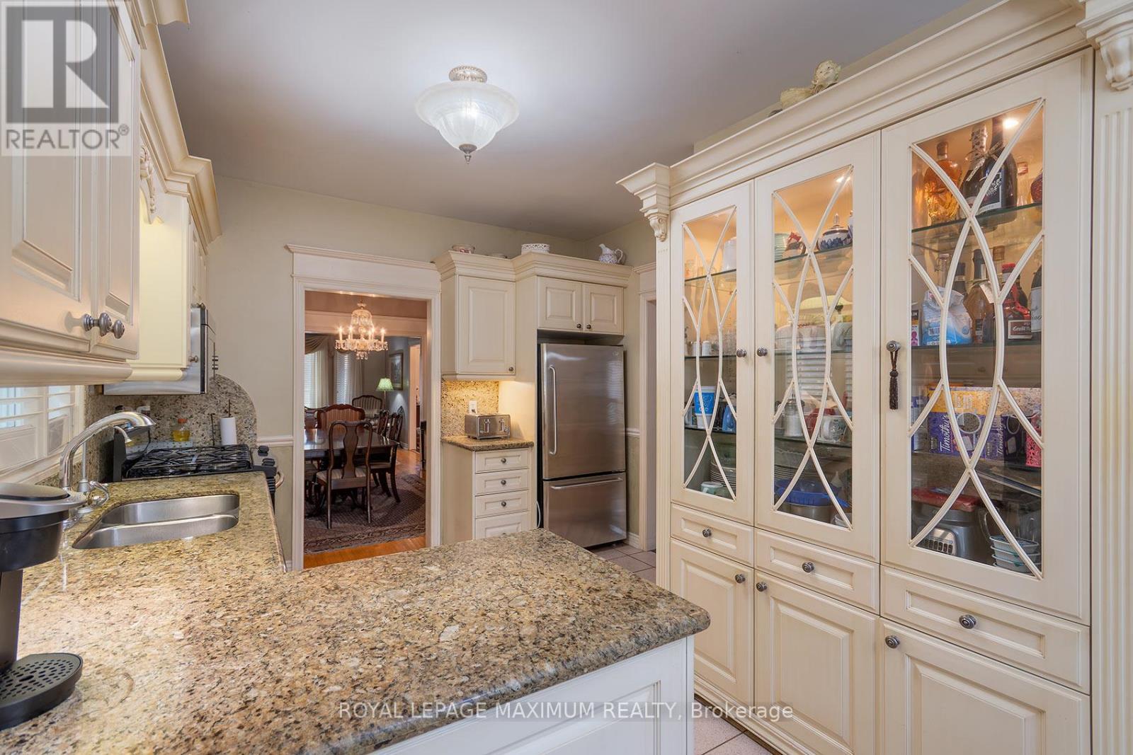 14 Mustang Road, Vaughan, ON - Indoor Photo Showing Kitchen With Double Sink