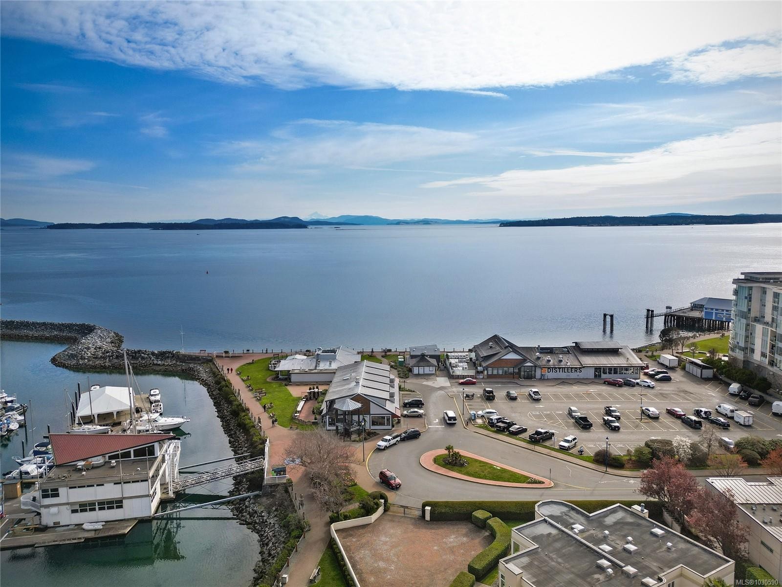 302-9870 Second St, Sidney, BC - Outdoor With Body Of Water With View