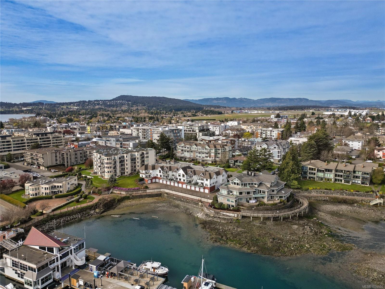 302-9870 Second St, Sidney, BC - Outdoor With Body Of Water With View