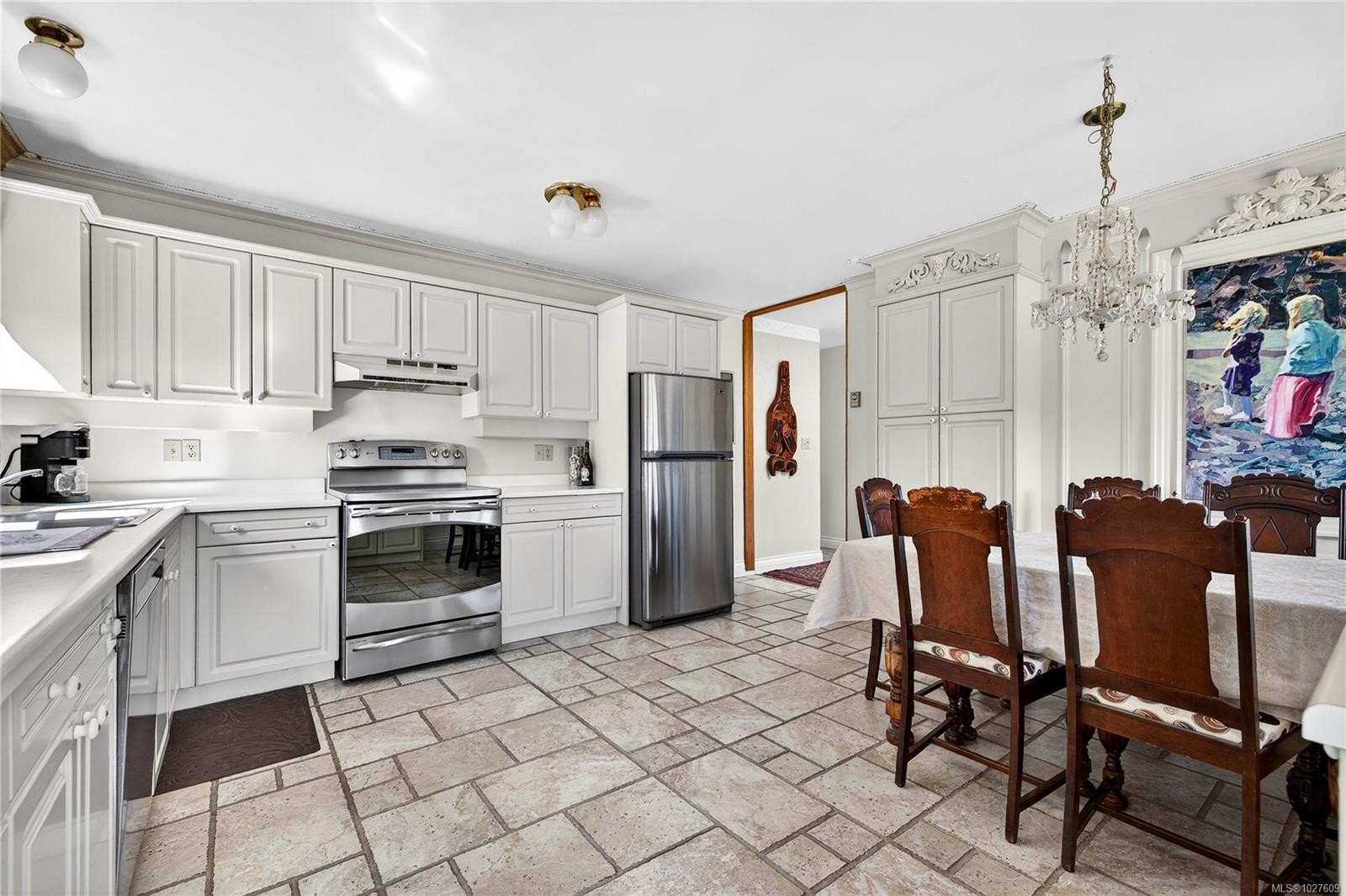 111 Baker Rd, Salt Spring, BC