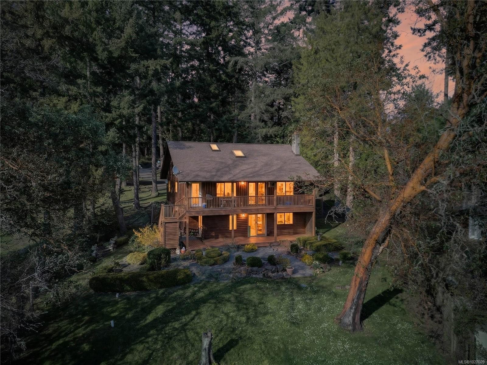 111 Baker Rd, Salt Spring, BC