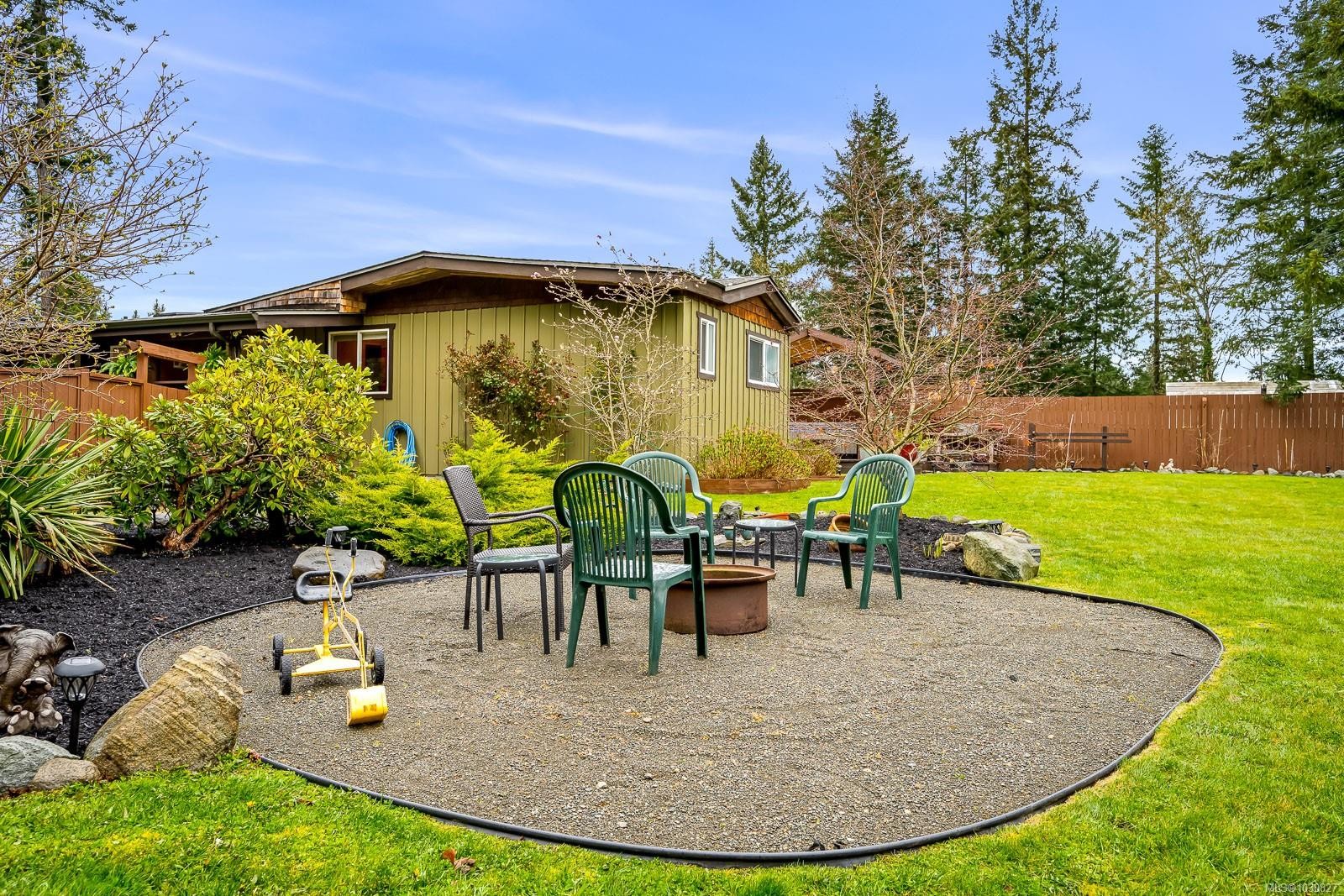 1941 Burdyny Rd, Comox, BC