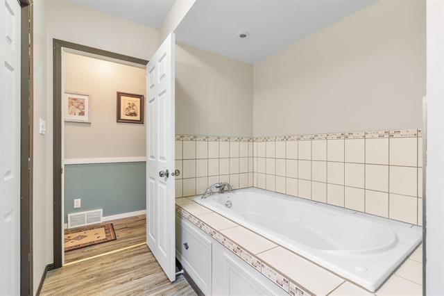 21 Etienne Ave, St Joseph, MB