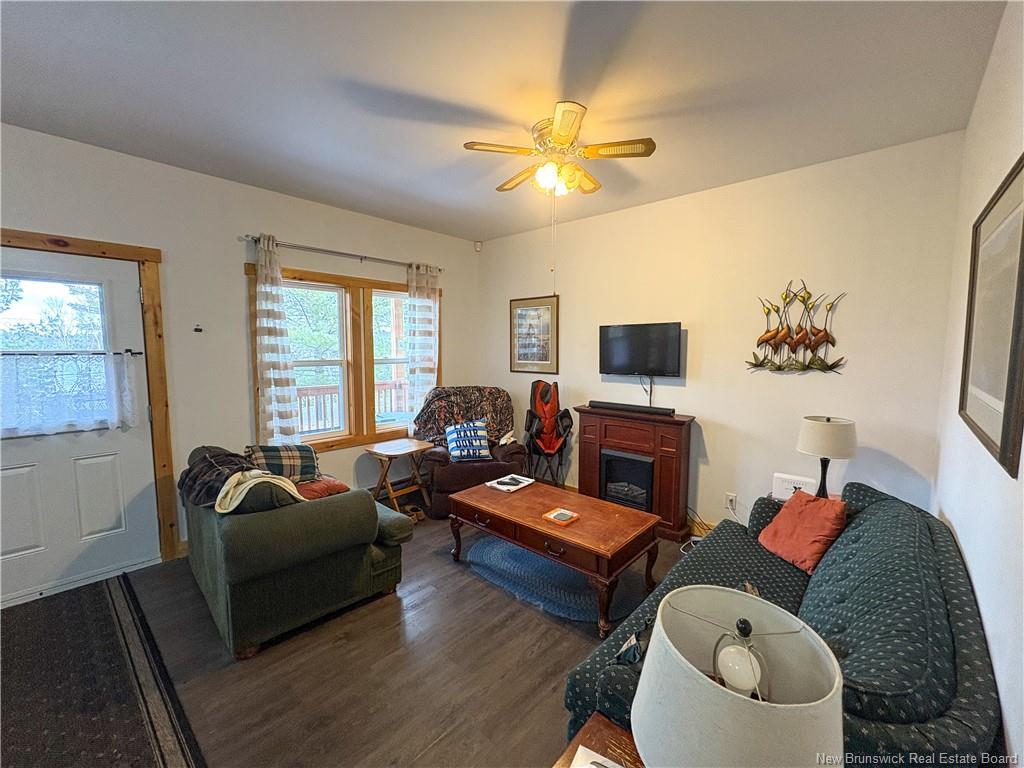 3837 Route 122, Fosterville, NB