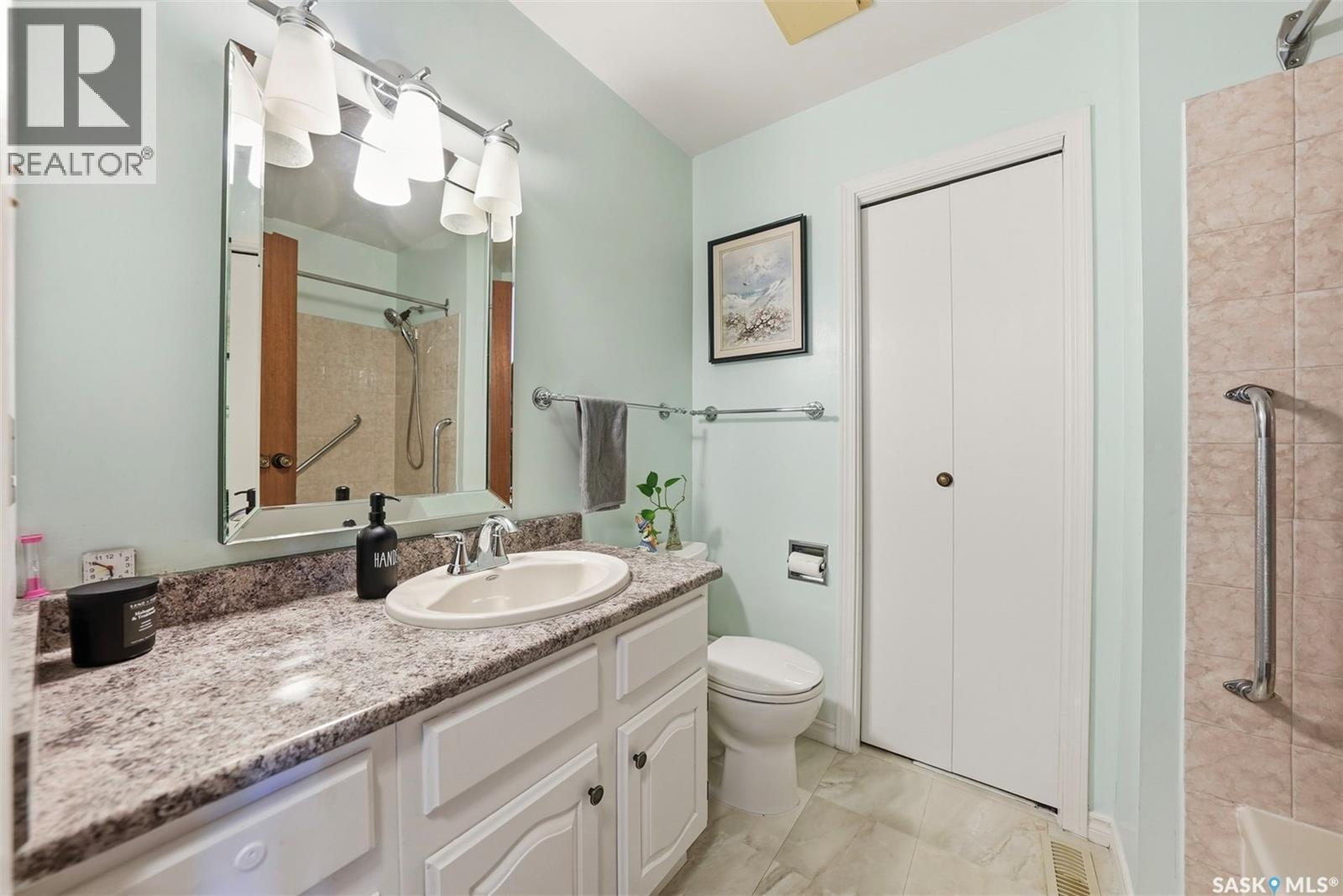 431 Sylvian Crescent, Saskatoon, SK - Indoor Photo Showing Bathroom