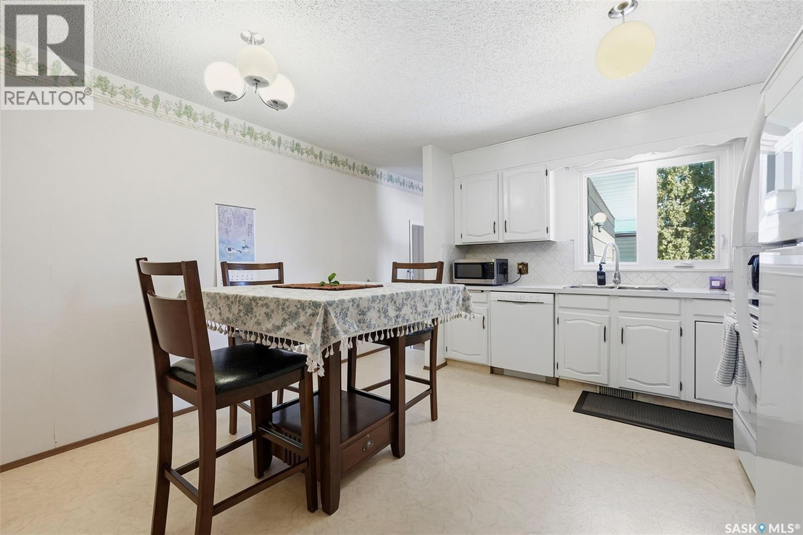 431 Sylvian Crescent, Saskatoon, SK - Indoor