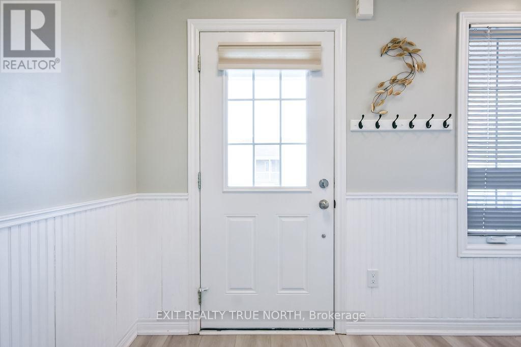 Entry - 8 Sinclair Crescent, Ramara, ON - Indoor Photo Showing Other Room