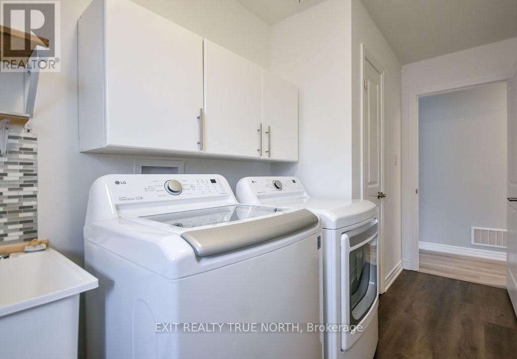 Laundry Room - 8 Sinclair Crescent, Ramara, ON - Indoor Photo Showing Laundry Room