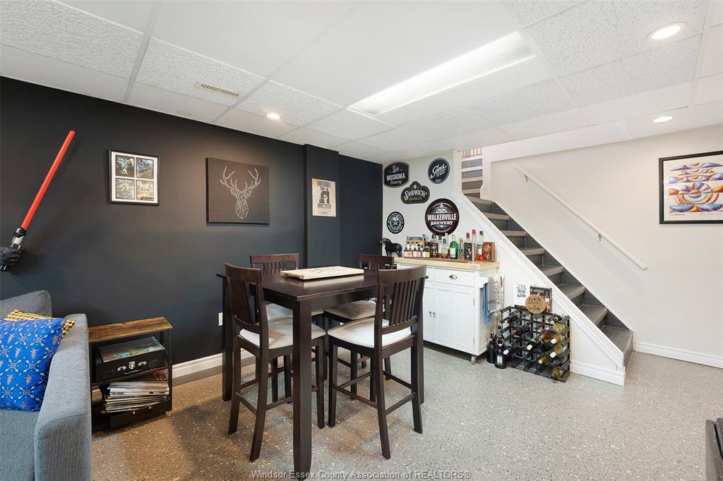 425 St. John, Windsor, ON