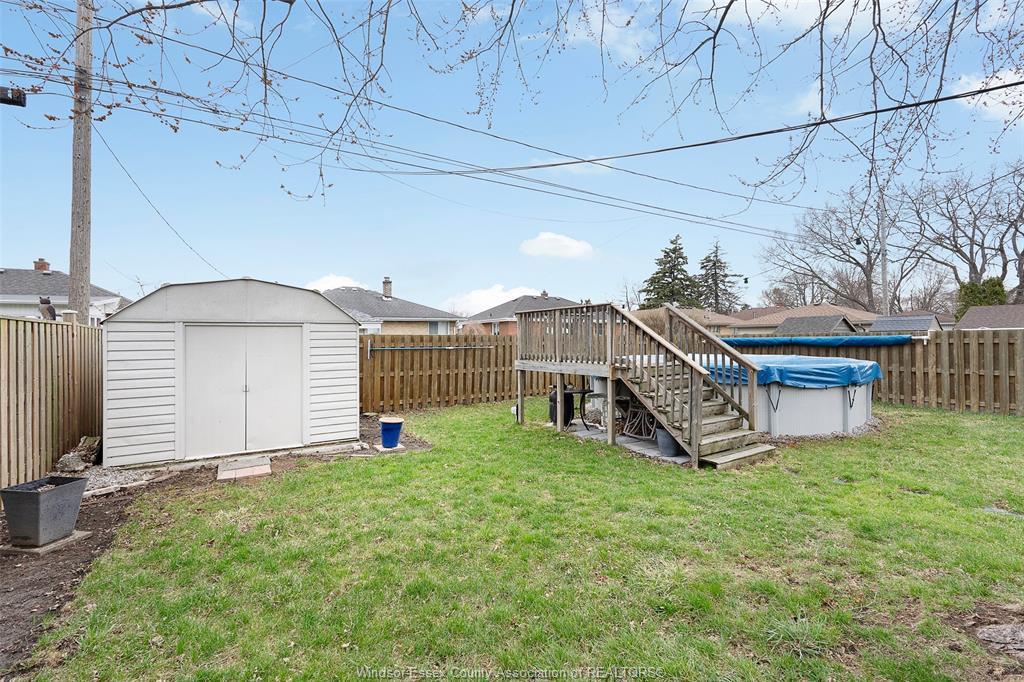 425 St. John, Windsor, ON