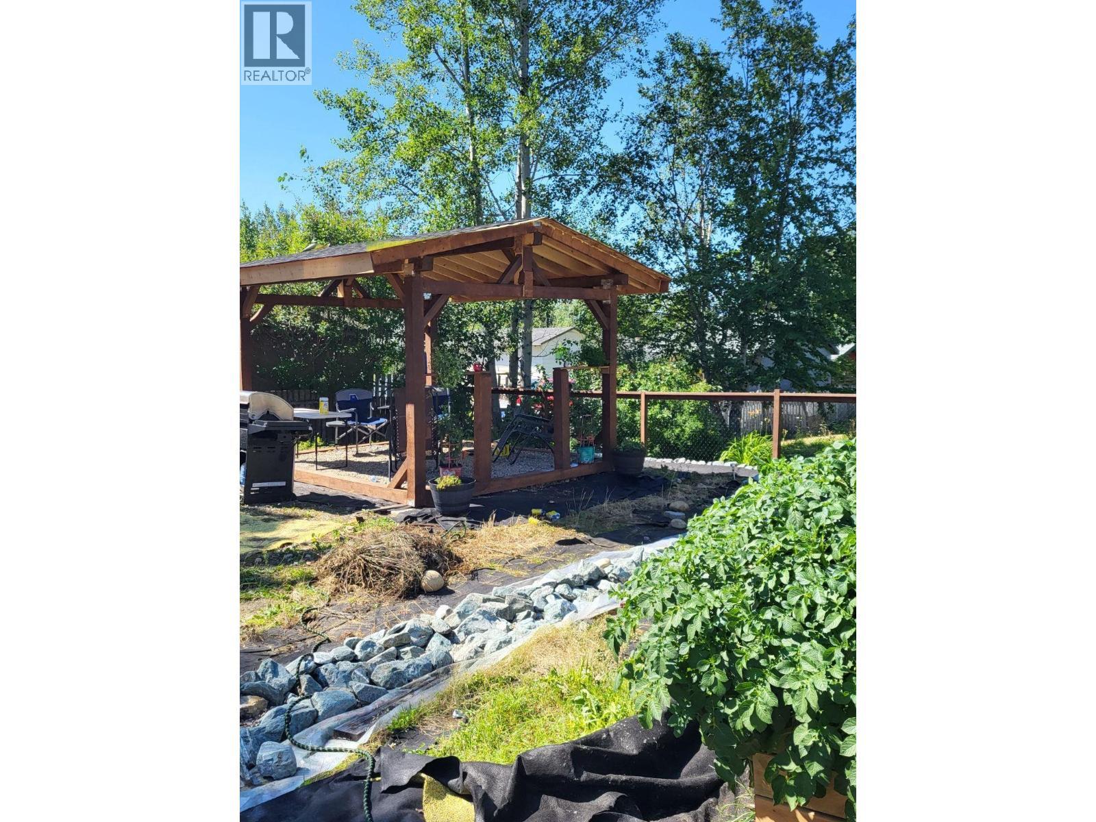 13 Manson Crescent, Mackenzie, BC - Outdoor