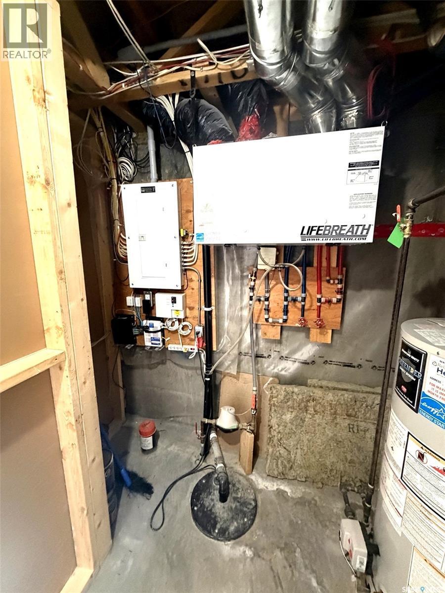 103 Plains Circle, Pilot Butte, SK - Indoor Photo Showing Basement