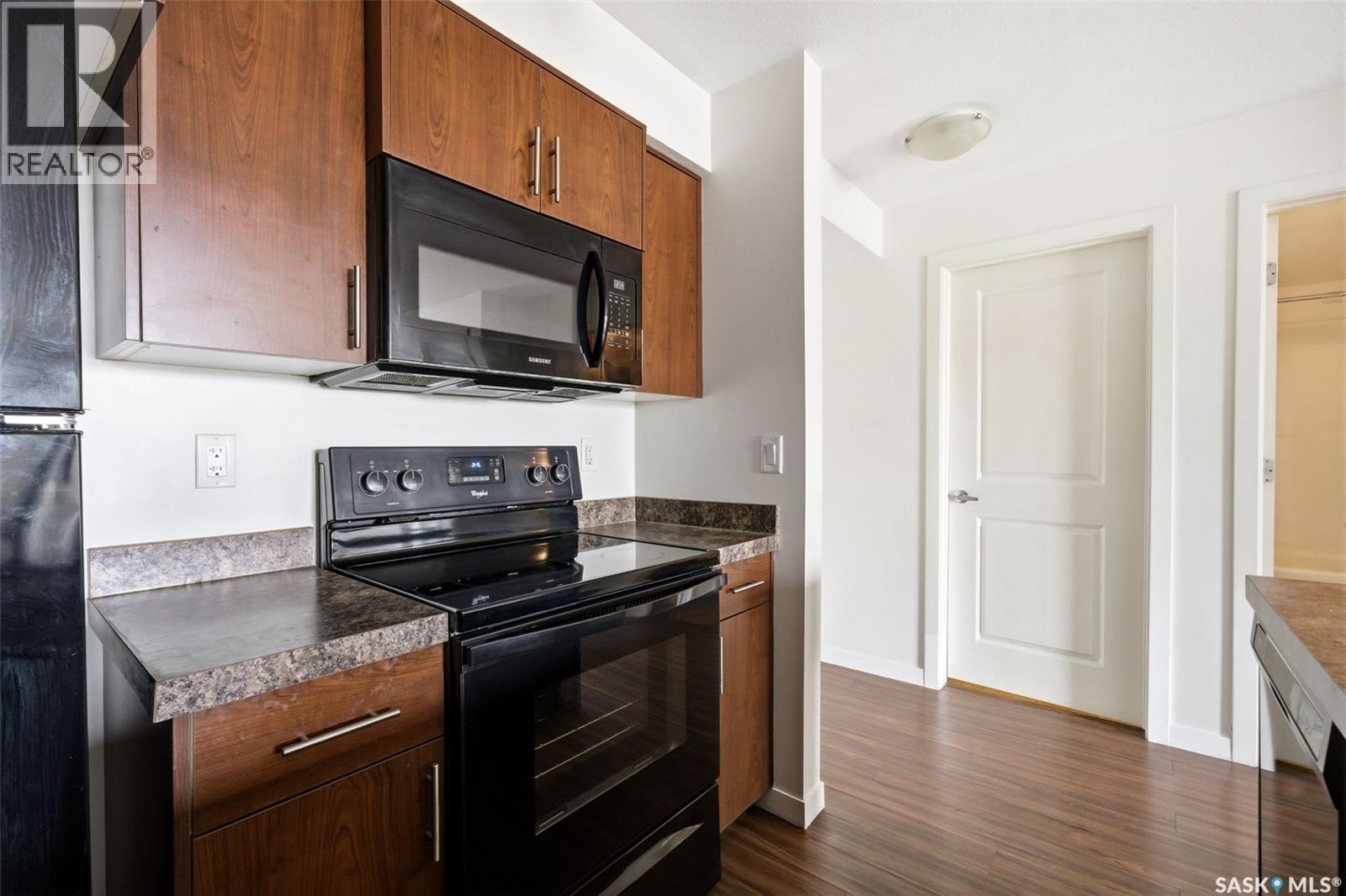 1106 5500 Mitchinson Way, Regina, SK - Indoor Photo Showing Kitchen
