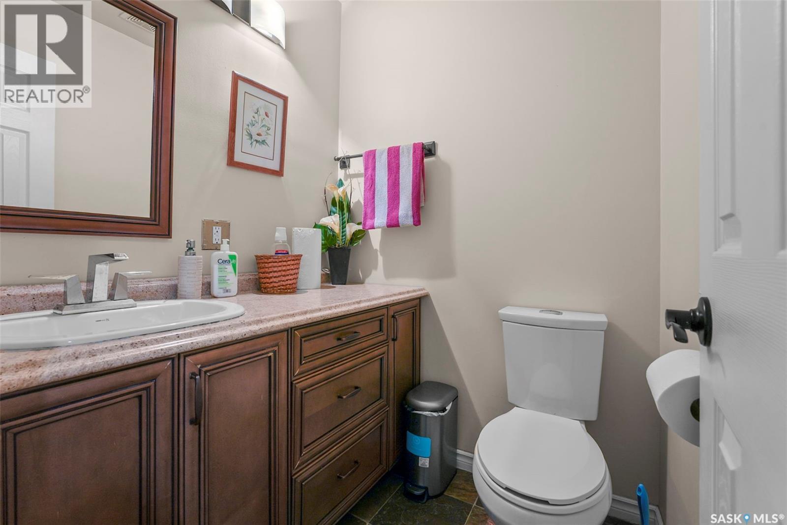 55 Noonan Road, Regina, SK - Indoor Photo Showing Bathroom