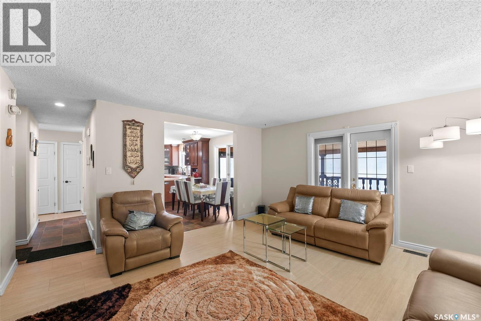55 Noonan Road, Regina, SK - Indoor Photo Showing Living Room