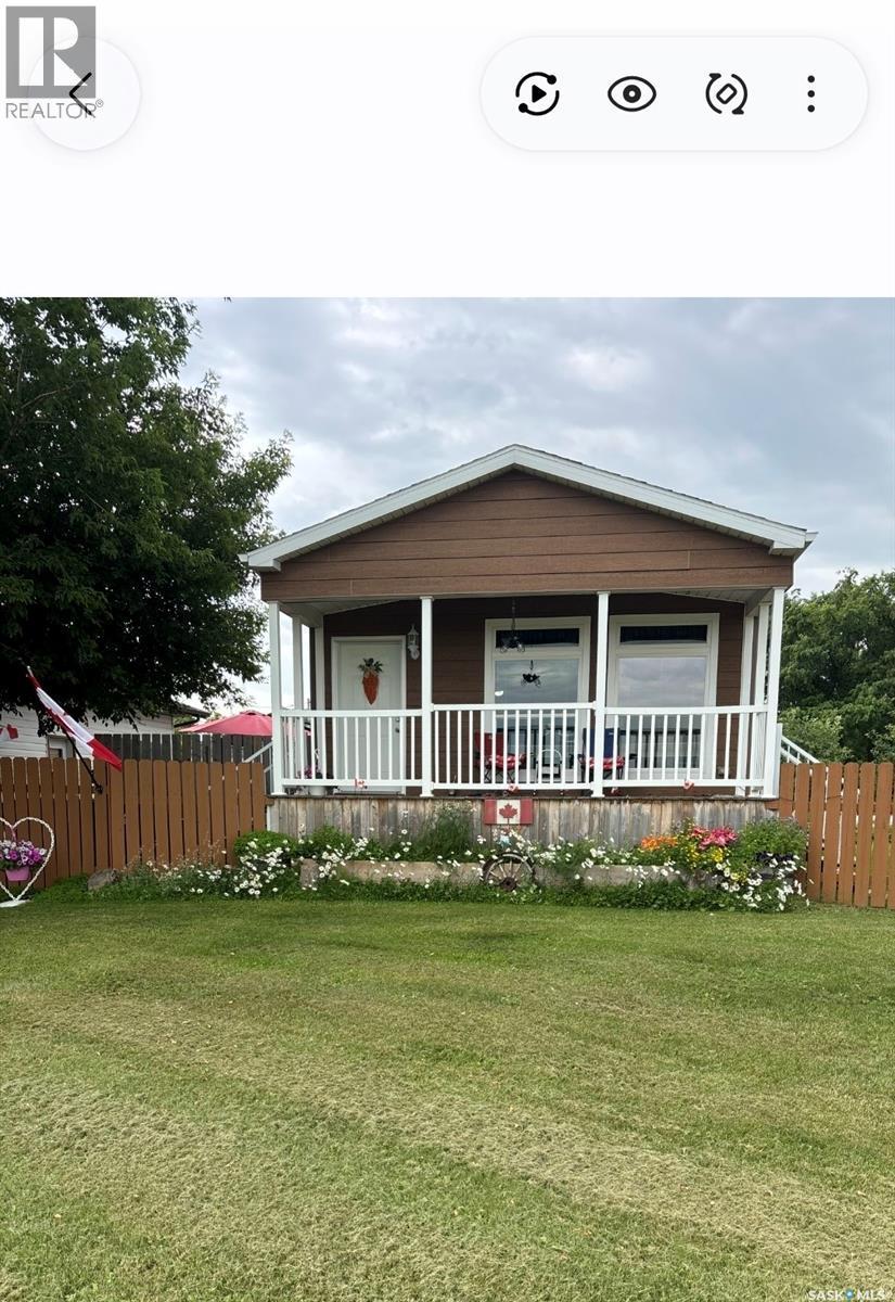 4425 Access Road, Halbrite, SK - Outdoor With Deck Patio Veranda